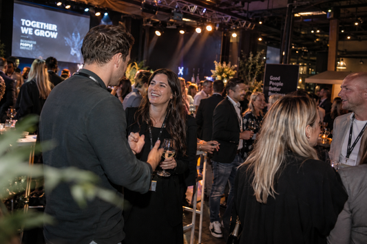 Zakelijke eventfotografie tijdens een bedrijfsevenement